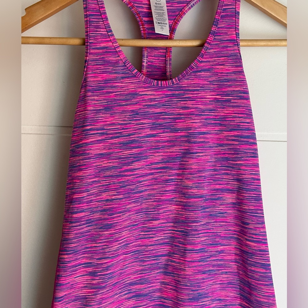 IVIVVA by LULULEMON girls size 12 racer back tank in excellent condition